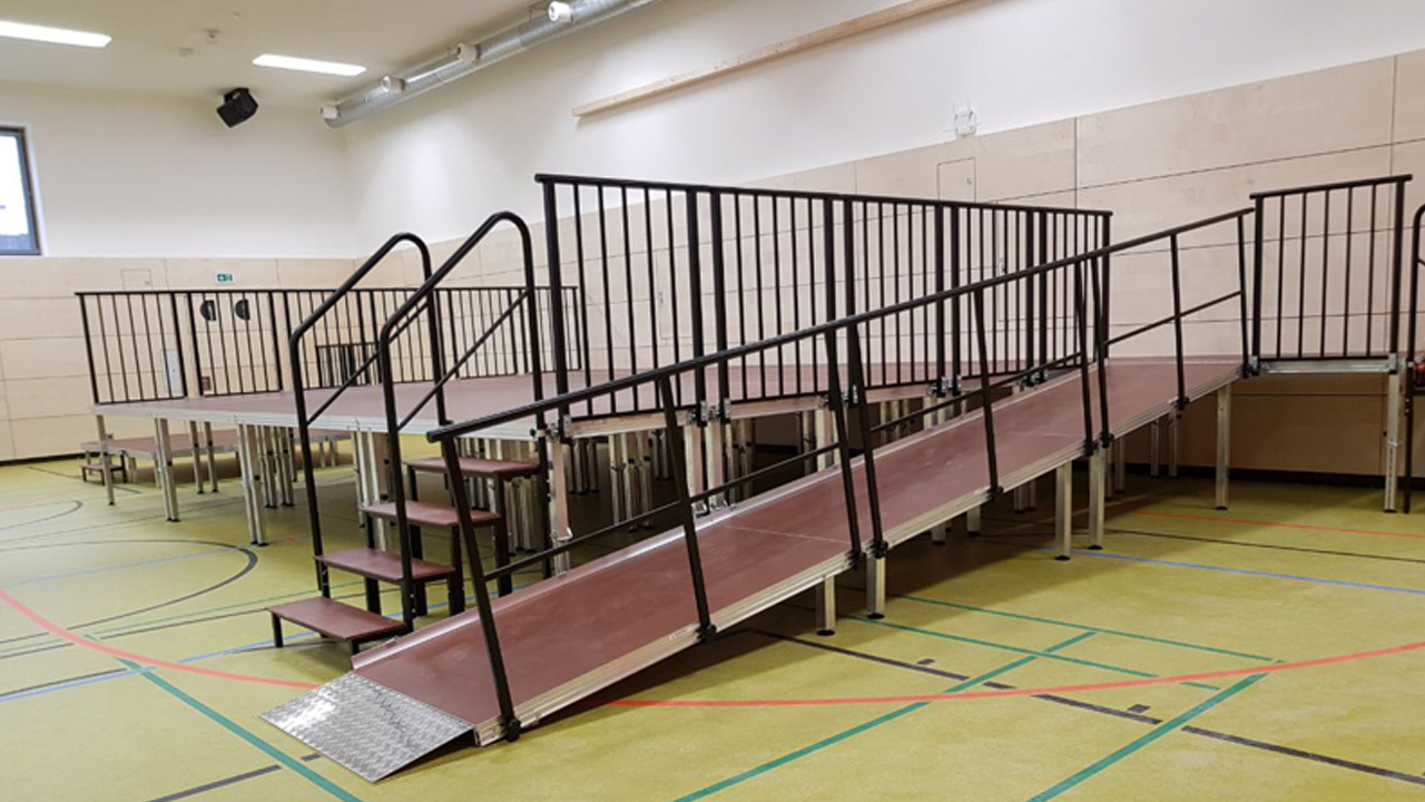 Bühnenpodeste von VGM