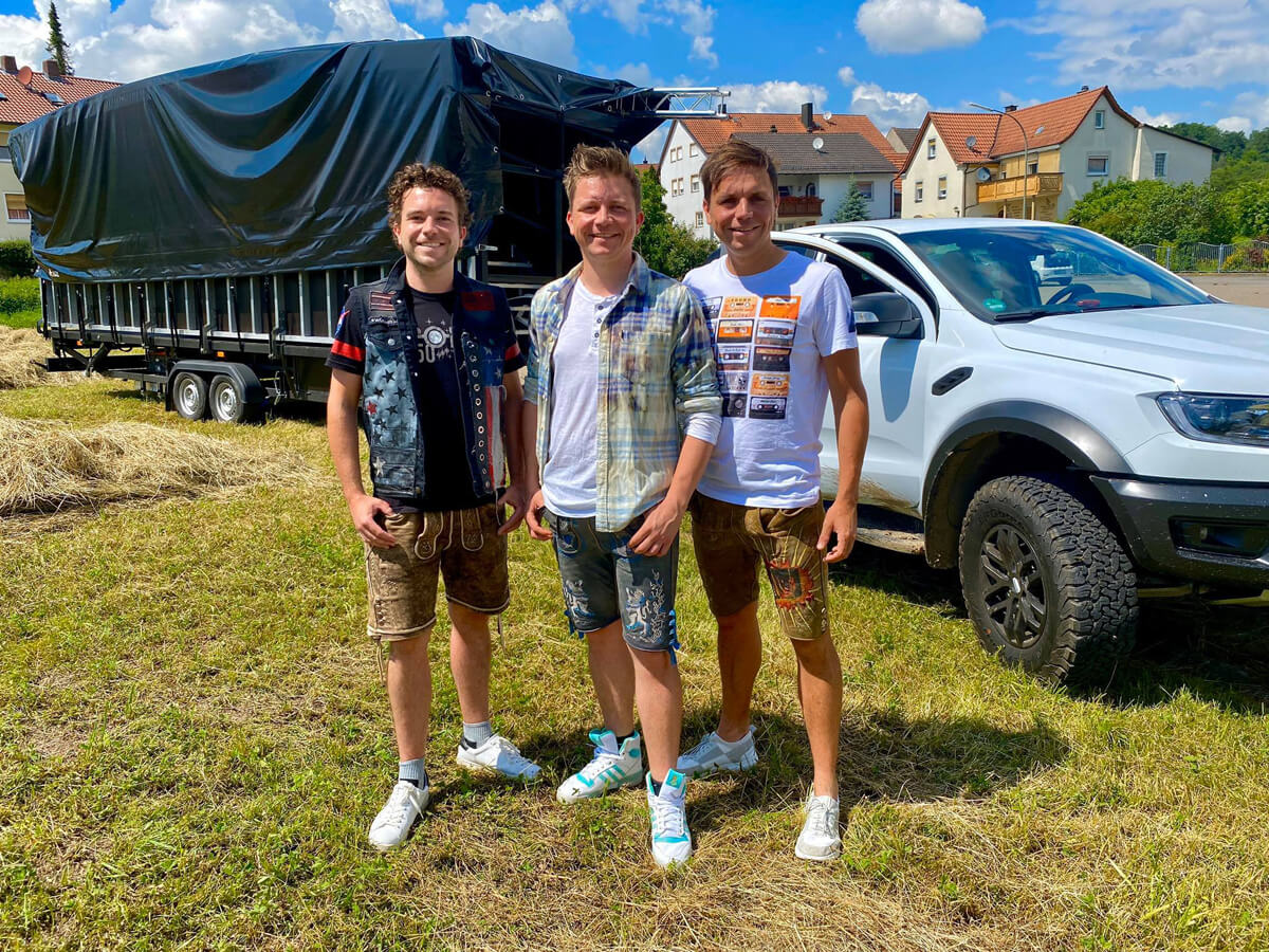 Dorfrocker on Tour mit AL Stage R48 Heldenbühne