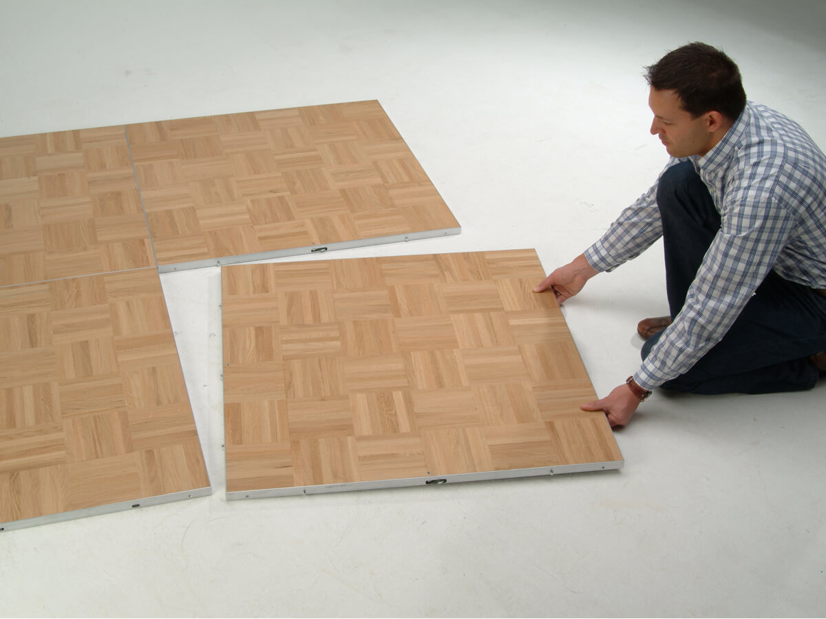 Mobile Tanzflächen Aufbau