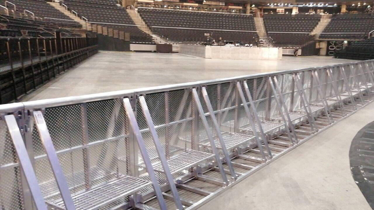 Standard Bühnengitter mit Trittfläche