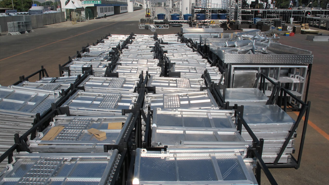 Transportboxen für Bühnengitter