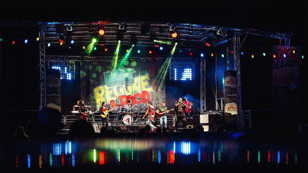 Mobile Trailerbühne AL Stage R80